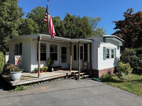 17 Woodsedge Lane, Westbrook, CT 06498