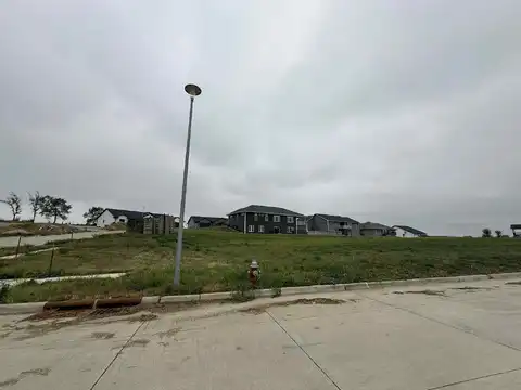 Lot 38 Rustic Point, Dubuque, IA 52002