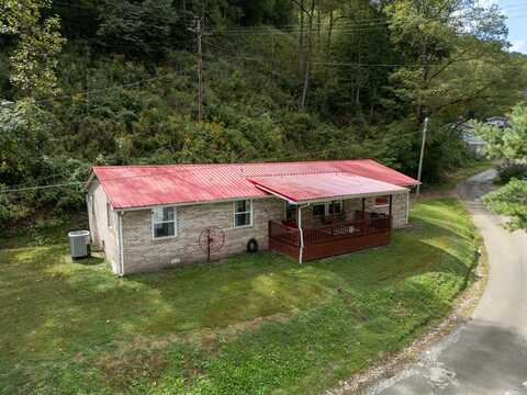 45 Blue Bird Road, Sassafras, KY 41759