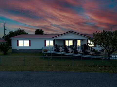 51 Andys crossing, Chavies, KY 41727