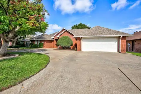 4322 Briar Ridge, Enid, OK 73703