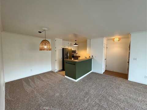 2521 W Sunflower Avenue, Santa Ana, CA 92704