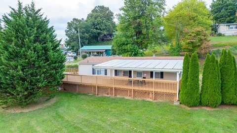 191 Lake Emory Rd, Franklin, NC 28734