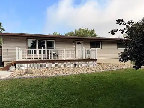 2227 Lakewood Trail, Fort Dodge, IA 50501
