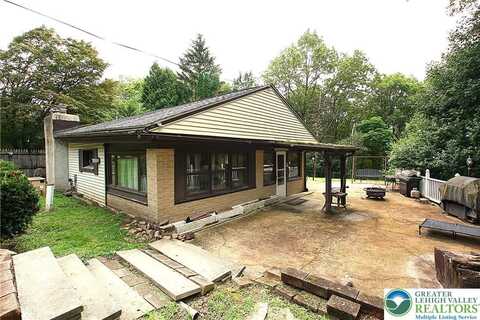 305 Cedar Hill Road, Chestnuthill Twp, PA 18330