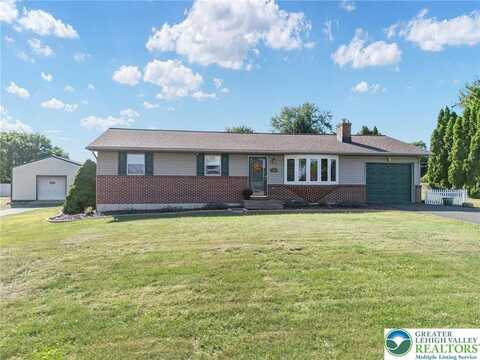 608 Old Topton Road, Longswamp Twp, PA 19539