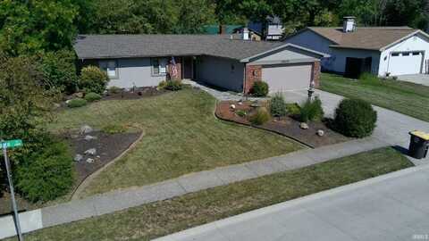 6903 Wolfsboro Lane, Fort Wayne, IN 46835