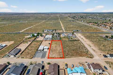 813 1st St NE, Rio Rancho, NM 87124