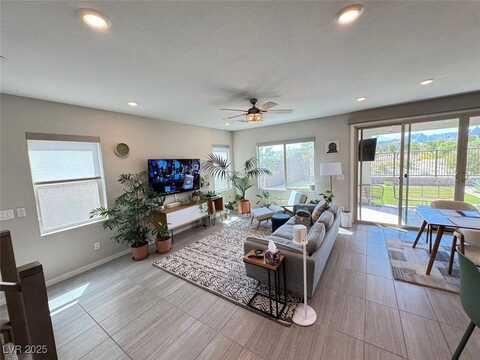 11841 Dragontail Peak Avenue, Las Vegas, NV 89138