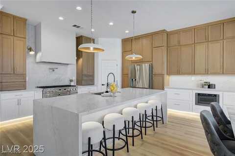 7808 Foothill Ash Avenue, Las Vegas, NV 89117