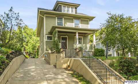 3716 Hawthorne Avenue, Omaha, NE 68131