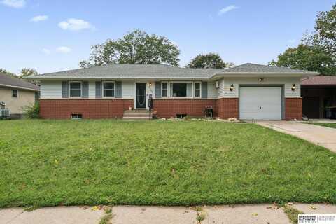 2533 S 55th Street, Lincoln, NE 68506