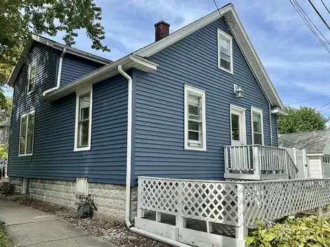 911 Jones Street, Saint Joseph, MI 49085