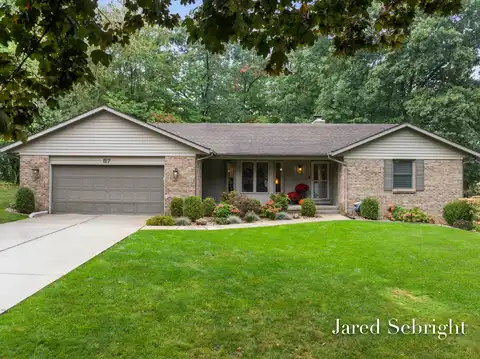37 Canyon Drive NW, Grand Rapids, MI 49504