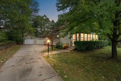 2222 Hoyle Avenue NW, Grand Rapids, MI 49544