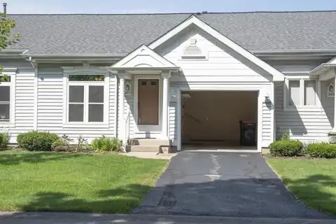 303 Shoreside South Drive SE, Grand Rapids, MI 49548