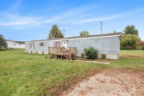 8208 E Sidney Road, Crystal, MI 48818