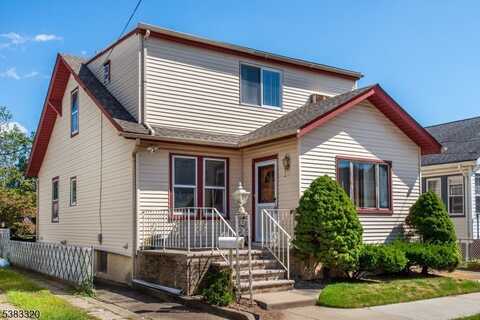 112 Boyle Ave, Totowa, NJ 07512