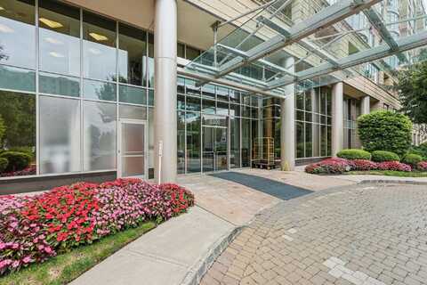8100 RIVER RD, North Bergen, NJ 07047