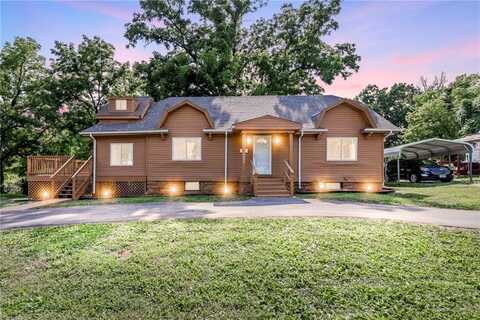7334 Euclid Avenue, Kansas City, MO 64132