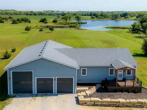 5900 SW Valencia Road, Topeka, KS 66610