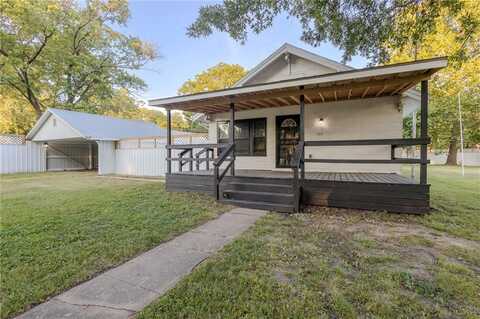 407 Lemon Street, Dearing, KS 67340