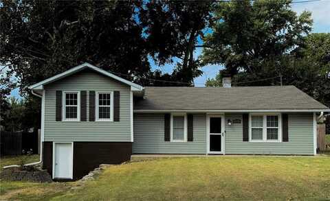 7502 Oak Street, Pleasant Valley, MO 64068
