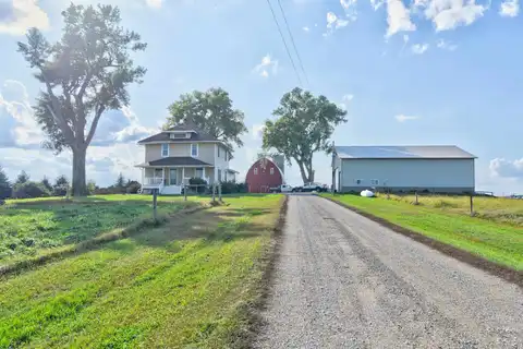 1915 350th Avenue, Estherville, IA 51334