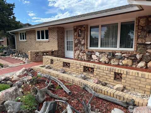 717 W 36th St, Loveland, CO 80538