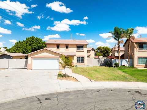 707 Sequoia Ct, Brawley, CA 92227
