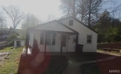 818 Arline Avenue, Ferguson, MO 63135