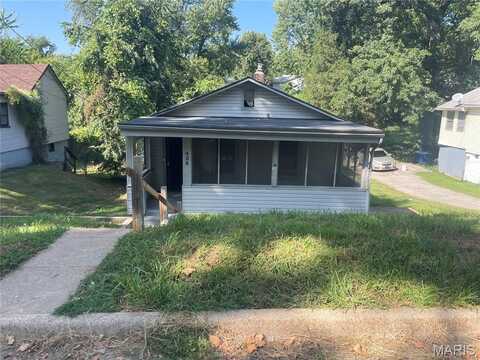435 Adrian Drive, Saint Louis, MO 63137