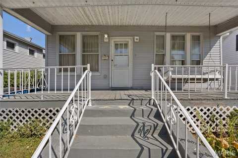 9954 Luna Avenue, Saint Louis, MO 63125