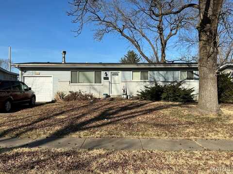 665 Redwing Drive, Florissant, MO 63031