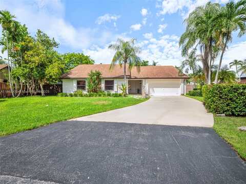 15531 SW 54th Ter, Miami, FL 33185