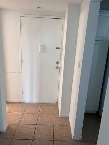 19380 Collins Ave, Sunny Isles Beach, FL 33160