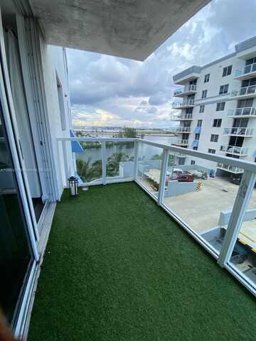 5099 NW 7th St, Miami, FL 33126