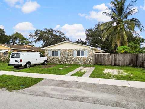6165 SW 44th St, Davie, FL 33314