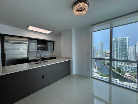55 SE 6th St, Miami, FL 33131