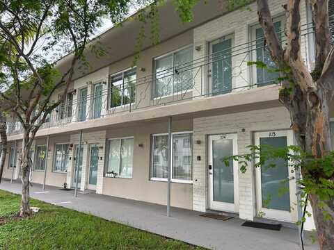 801 15th St, Miami Beach, FL 33139