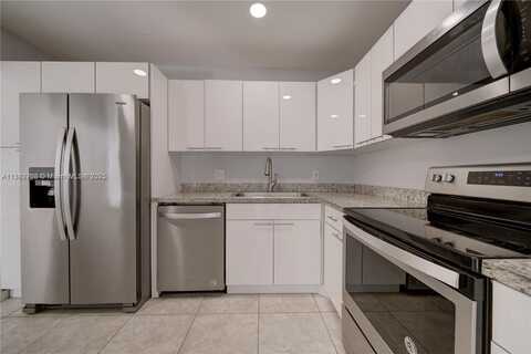 9004 SW 137th St, Miami, FL 33176