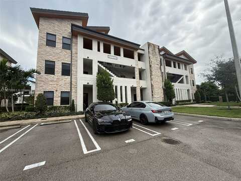 7905 NW 104th Ave, Doral, FL 33178