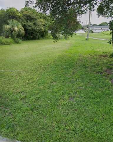 1015 Avenue F, Fort Pierce, FL 34950
