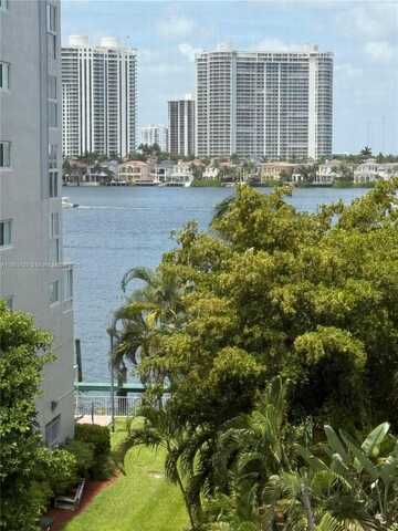 17801 N Bay Rd, Sunny Isles Beach, FL 33160