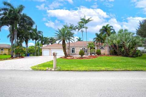 5911 SW 199th Ave, Pembroke Pines, FL 33332