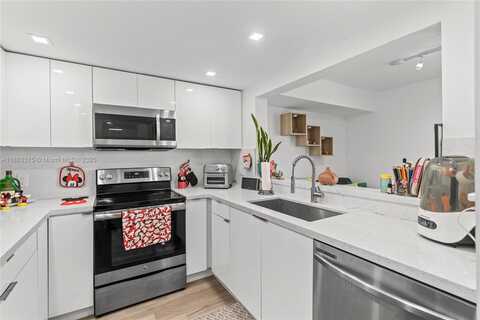 2055 SW 122nd Ave, Miami, FL 33175