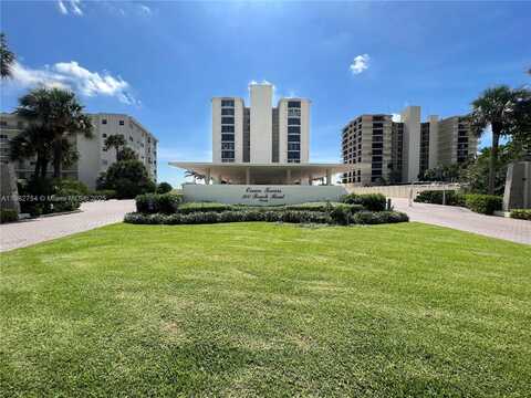 200 Beach Rd, Tequesta, FL 33469