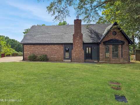 353 Plum Point Cove, Southaven, MS 38671