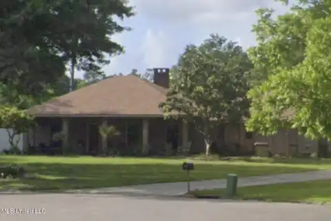 11201 Creek Drive, Gulfport, MS 39503