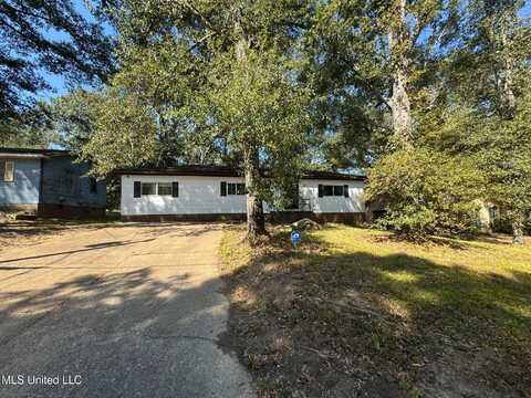 2815 Tara Road, Jackson, MS 39212